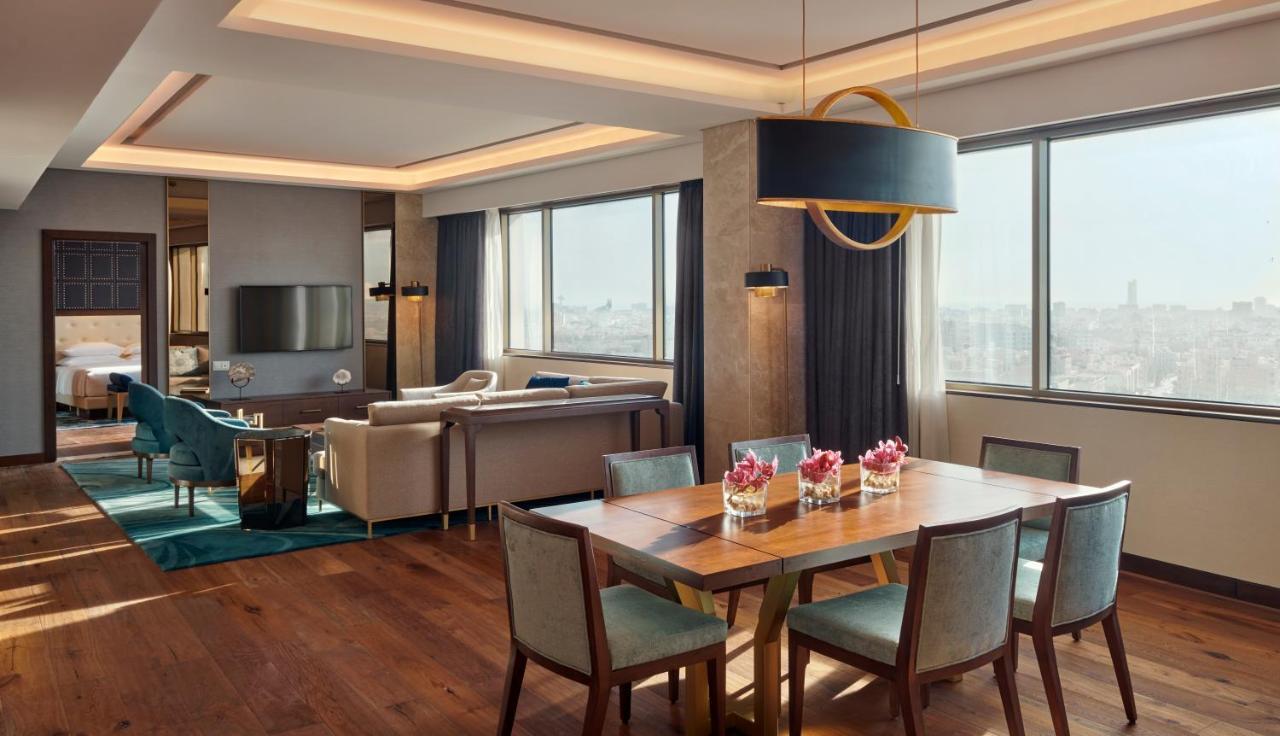Grand Hyatt Al Khobar Hotel And Residences エクステリア 写真 A suite at the hotel